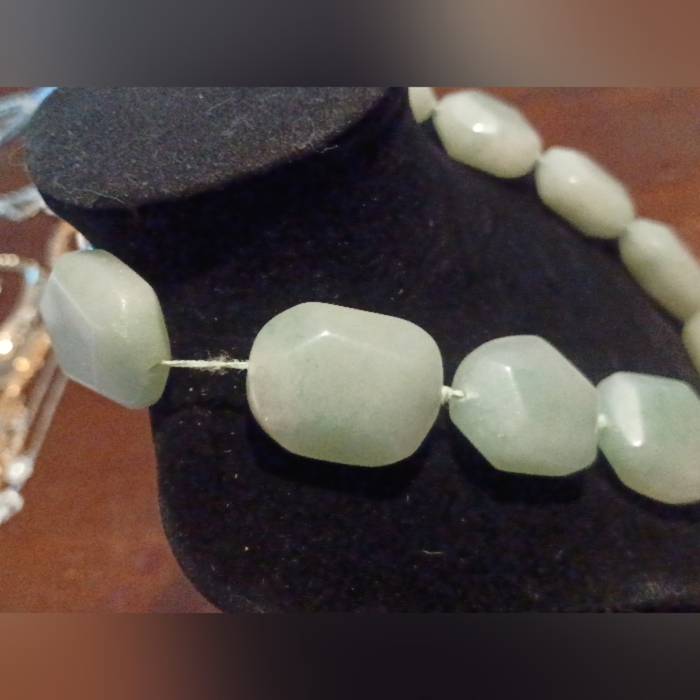 Ralph Lauren Chunky Jade Necklace - Picture 2 of 6